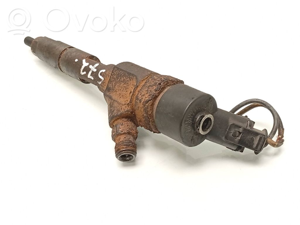 Opel Vivaro Fuel injector 