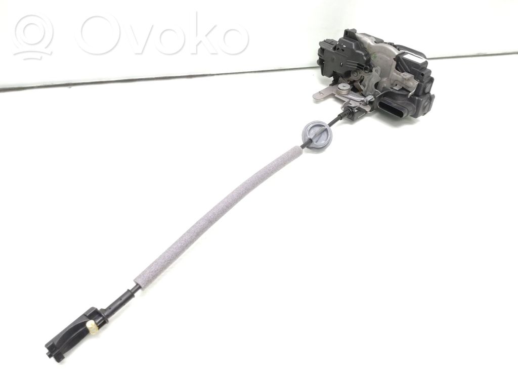 Volvo V40 Galinių durų spyna 