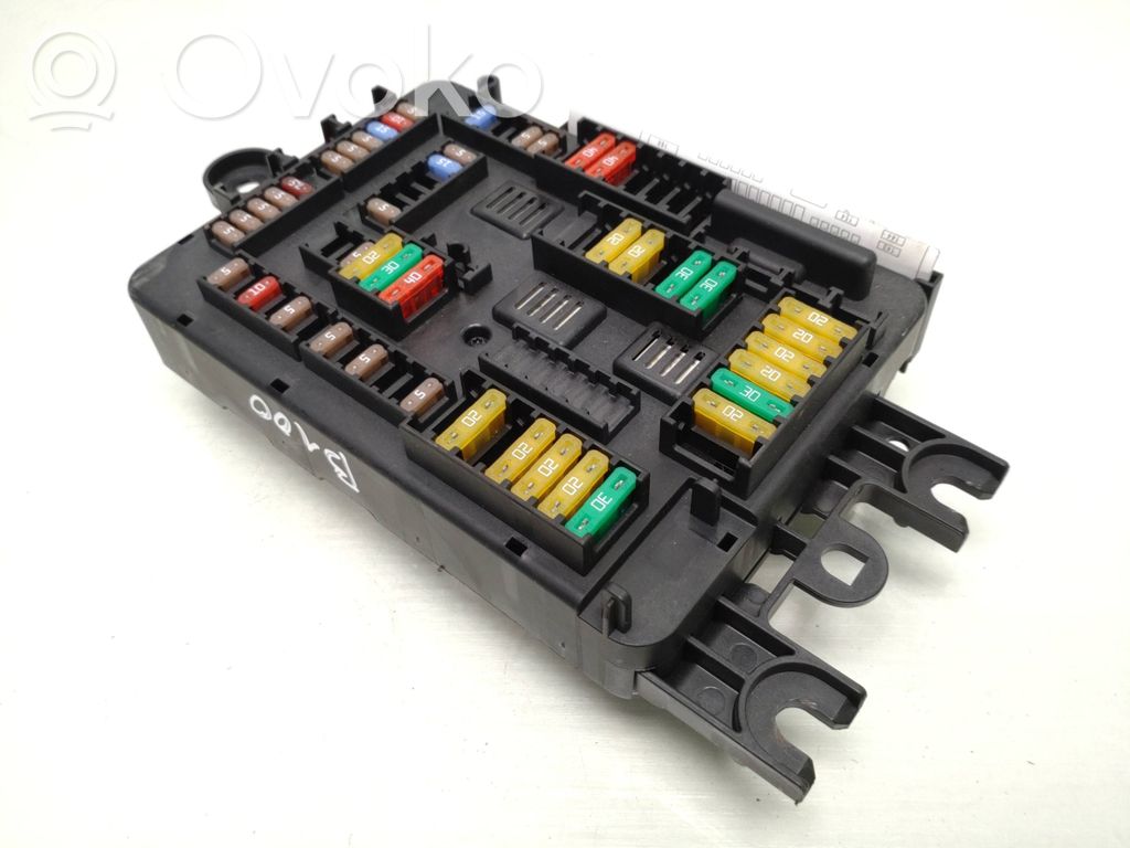 BMW 1 F20 F21 Fuse module 