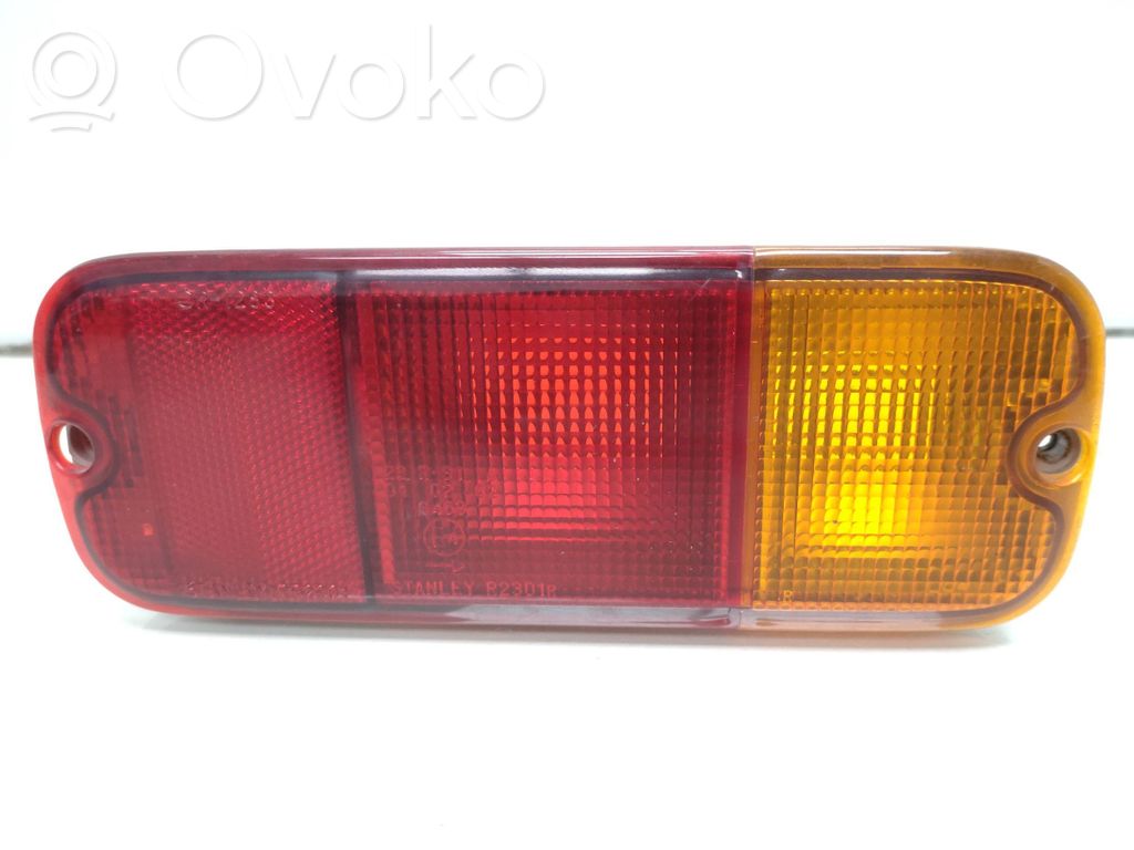 Lampa tylna   R2301