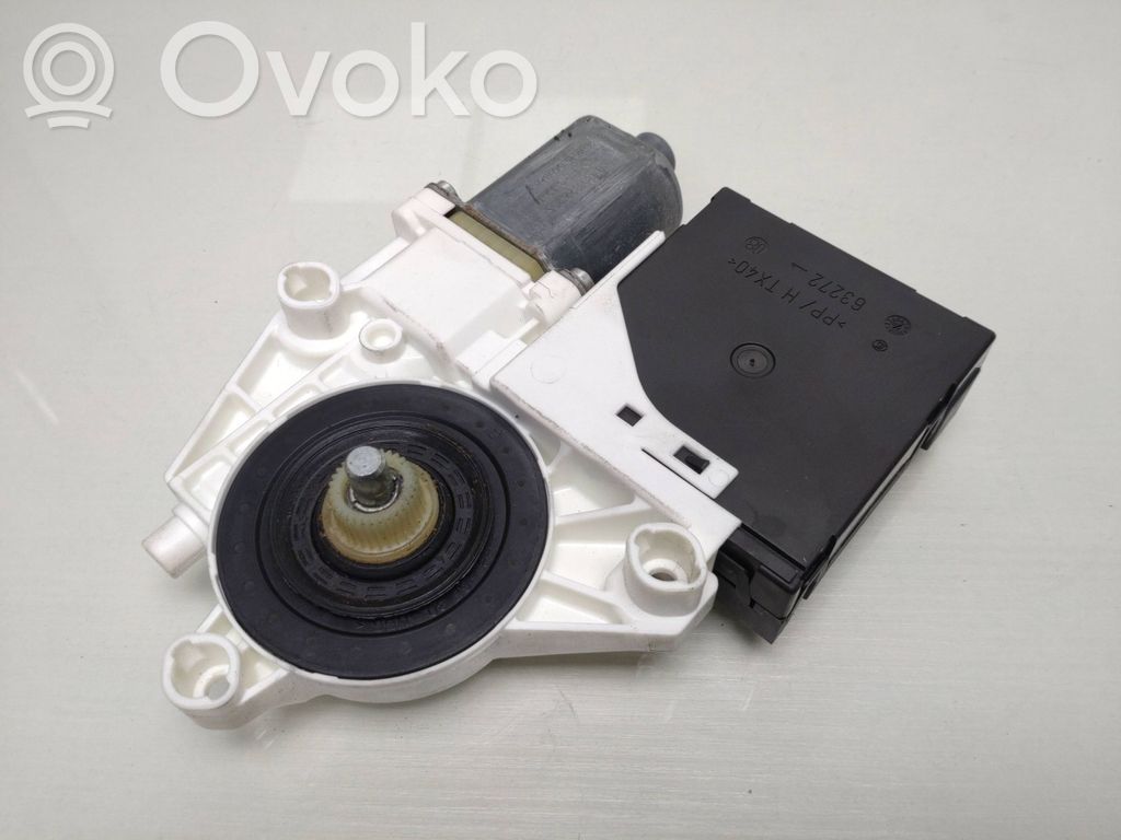 Audi A3 S3 8P Front door window regulator motor 