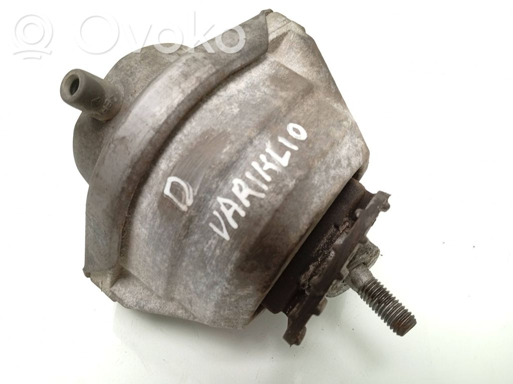 BMW 5 E60 E61 Engine mount bracket 