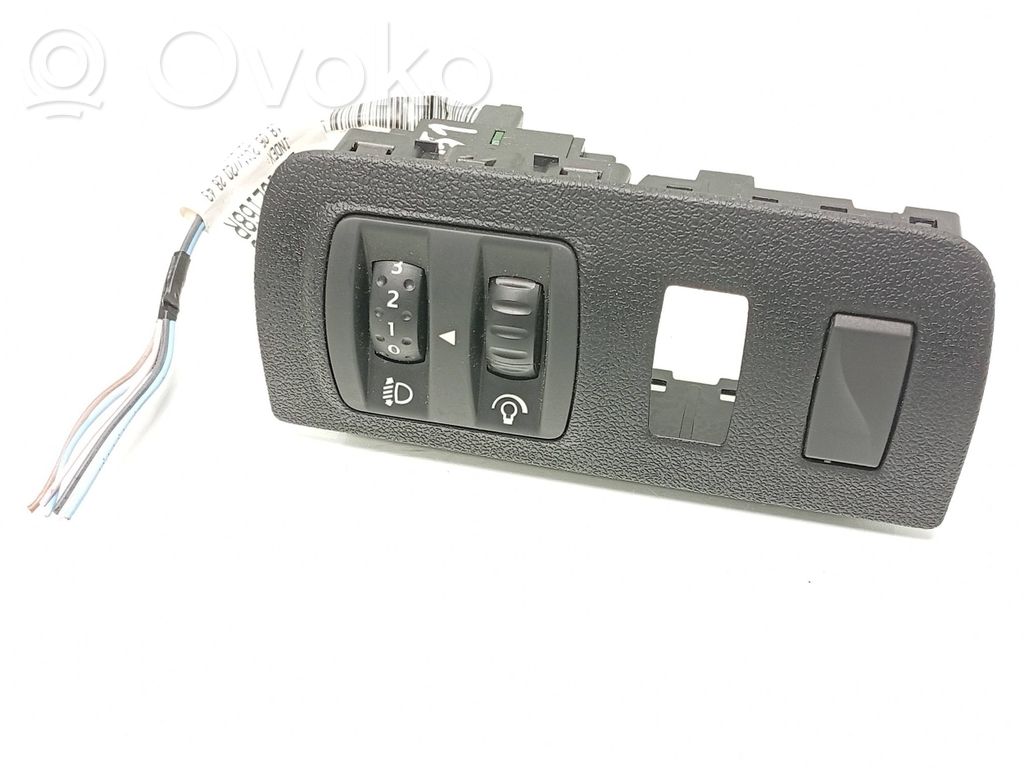 Renault Megane III Headlight level height control switch 