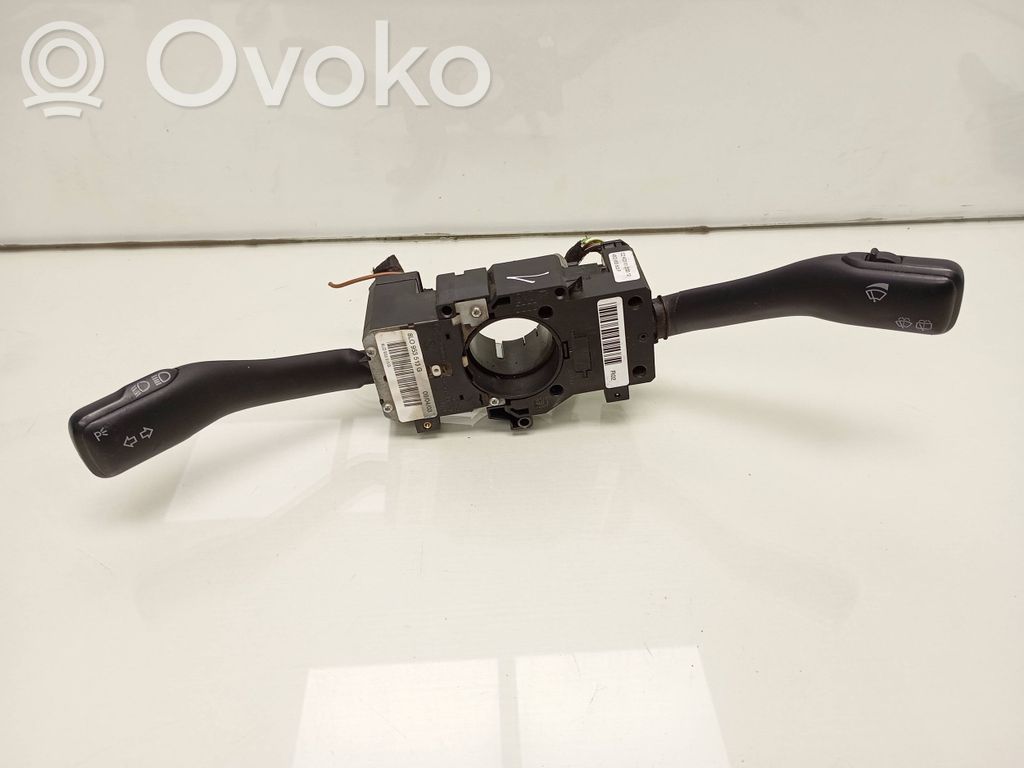 Volkswagen Golf IV Wiper turn signal indicator stalk/switch 