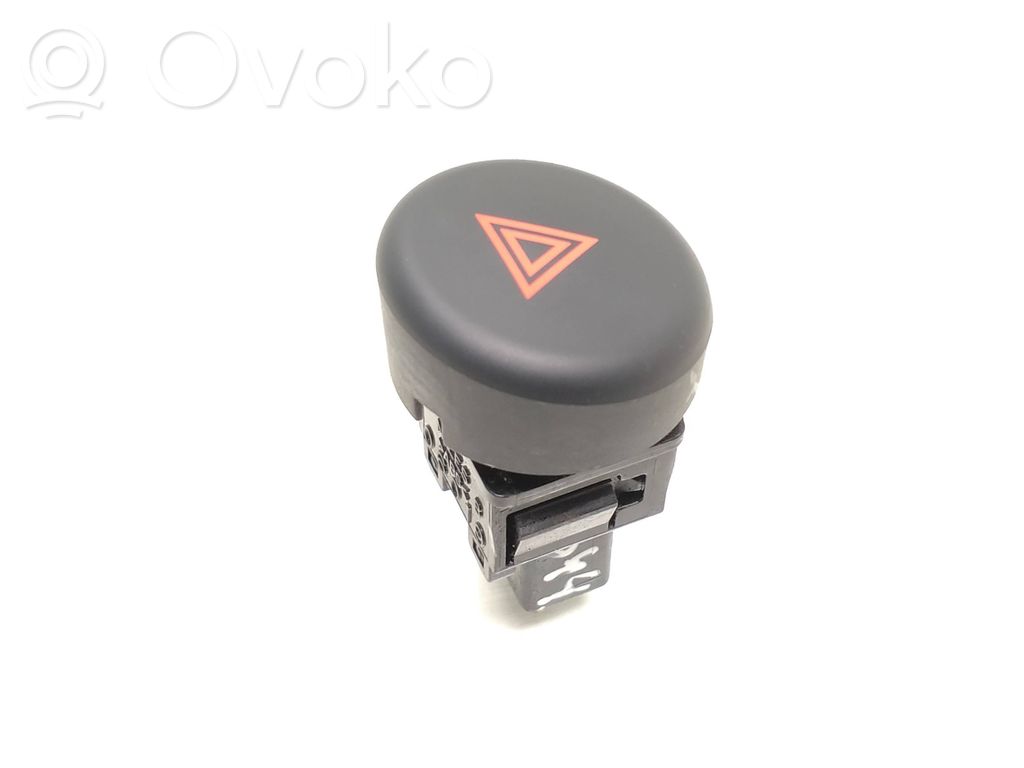 Nissan Juke I F15 Hazard light switch 