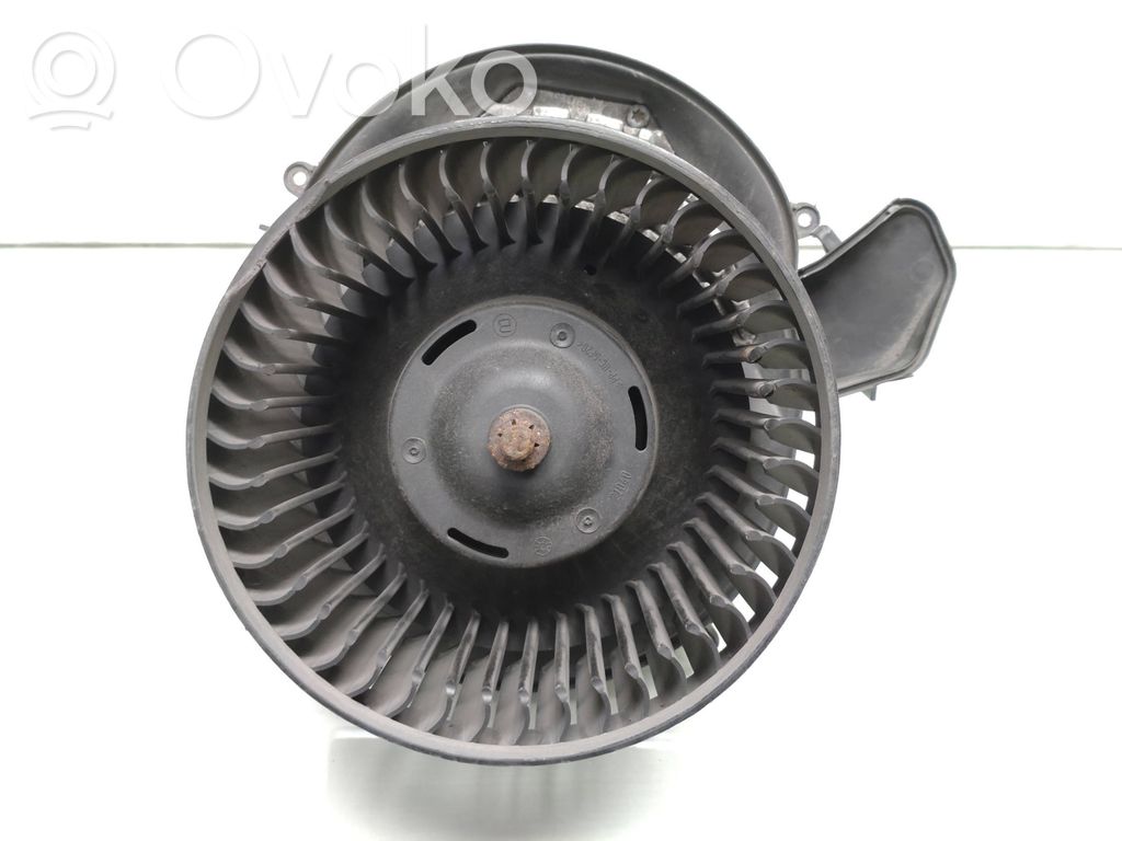 Volvo XC70 Mazā radiatora ventilators 