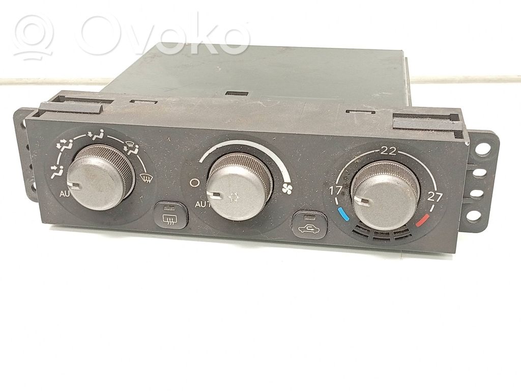 Mitsubishi Pajero Climate control unit 