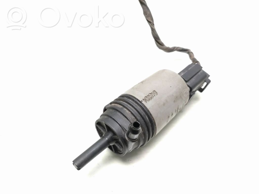 BMW 5 E60 E61 Windscreen/windshield washer pump 