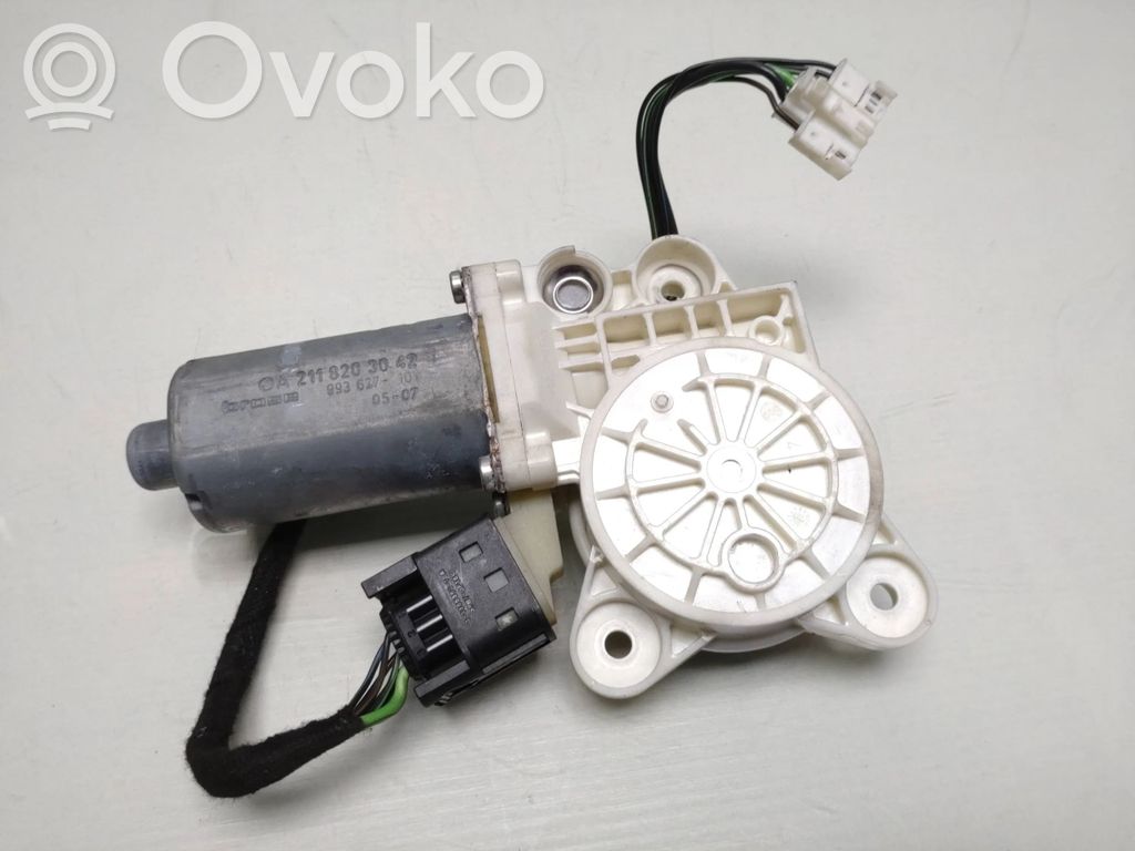 Mercedes-Benz E W211 Silnik regulatora szyby drzwi przednich 