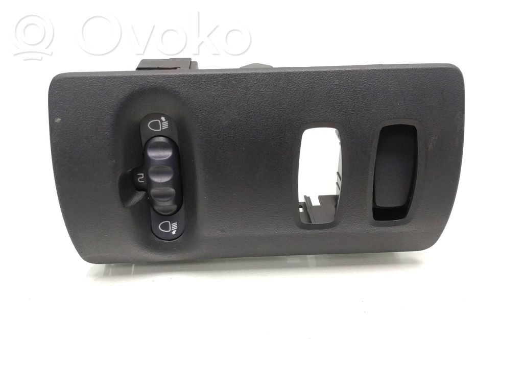 Renault Kangoo II Headlight level height control switch 