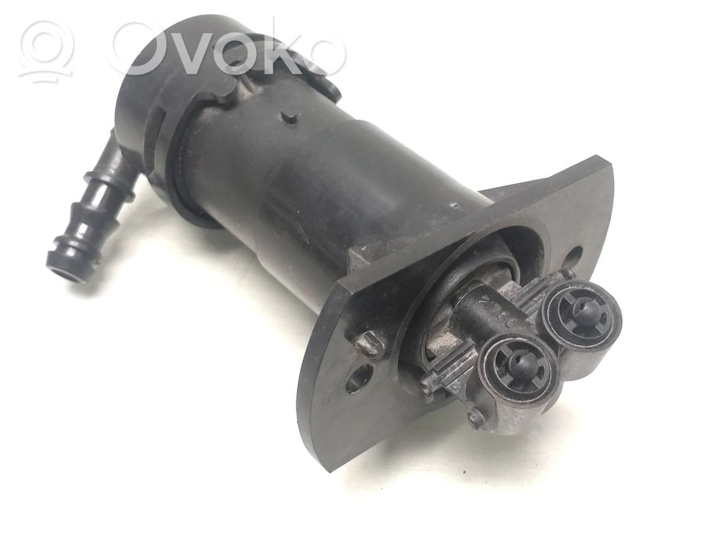 Audi A6 S6 C6 4F Dysza spryskiwacza lampy przedniej 