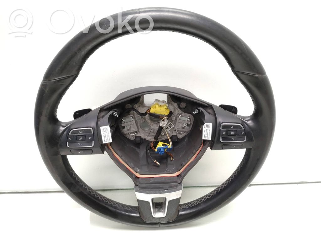 Volkswagen Golf VI Steering wheel 