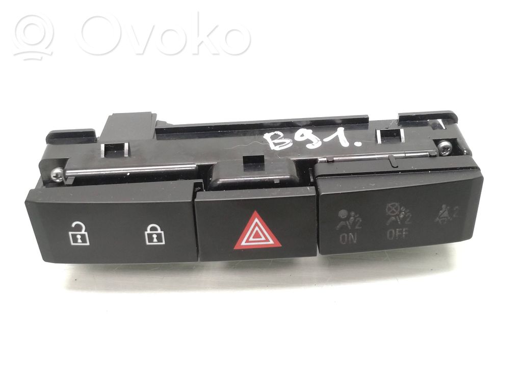 Opel Astra J Hazard light switch 