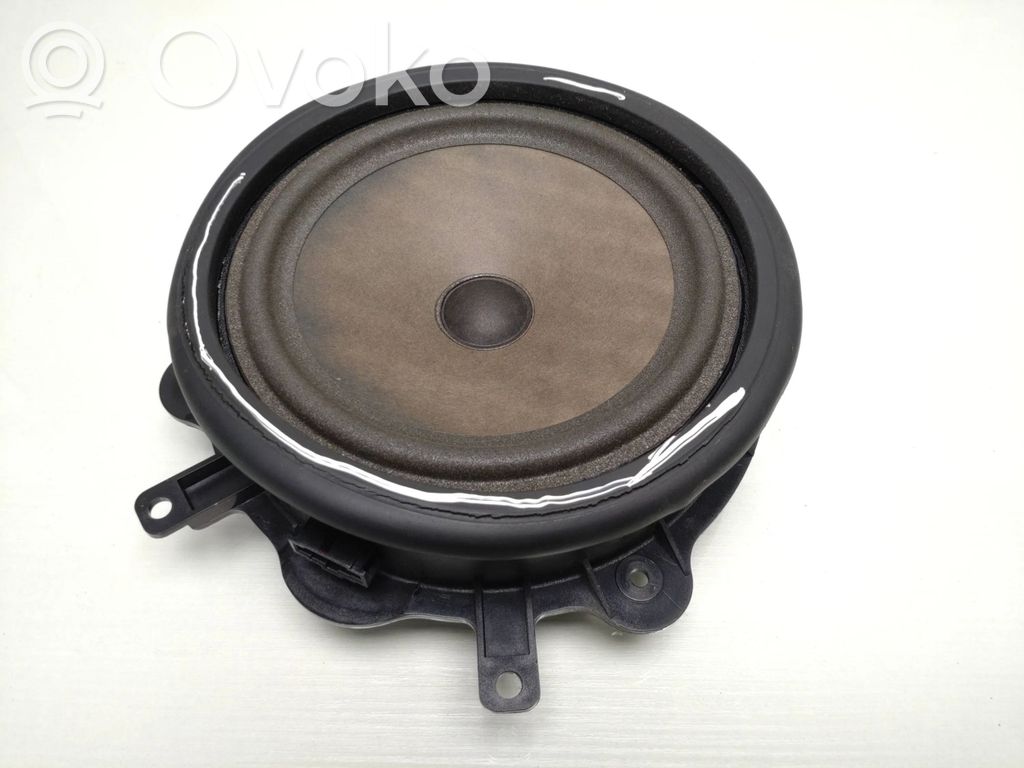 Audi A3 S3 8P Rear door speaker 