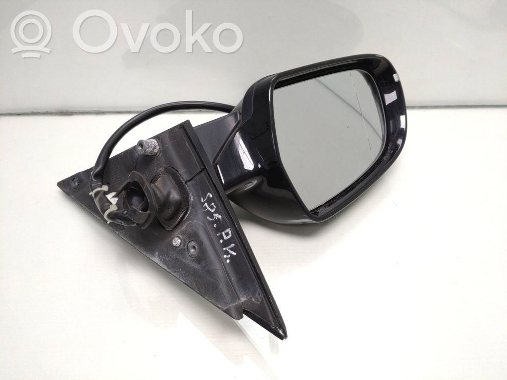 Audi A4 S4 B8 8K Front door electric wing mirror 