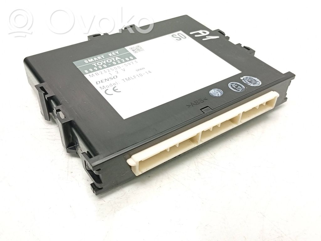 Toyota Auris E180 Keyless (KESSY) go control unit/module 