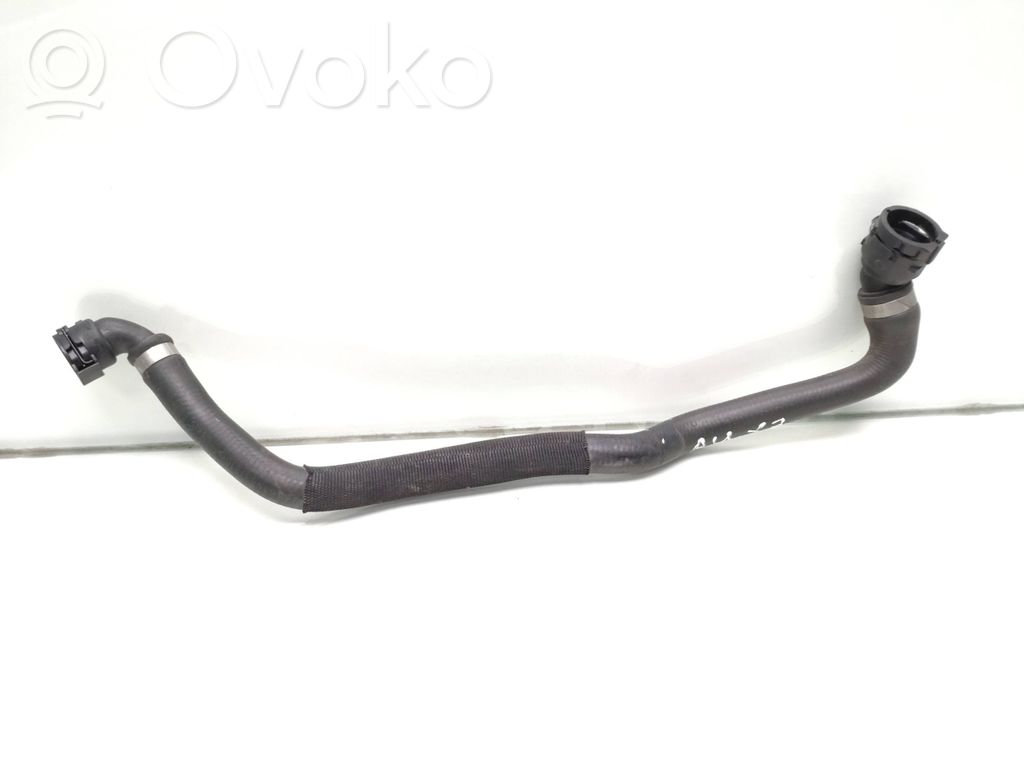 BMW X3 E83 Engine coolant pipe/hose 