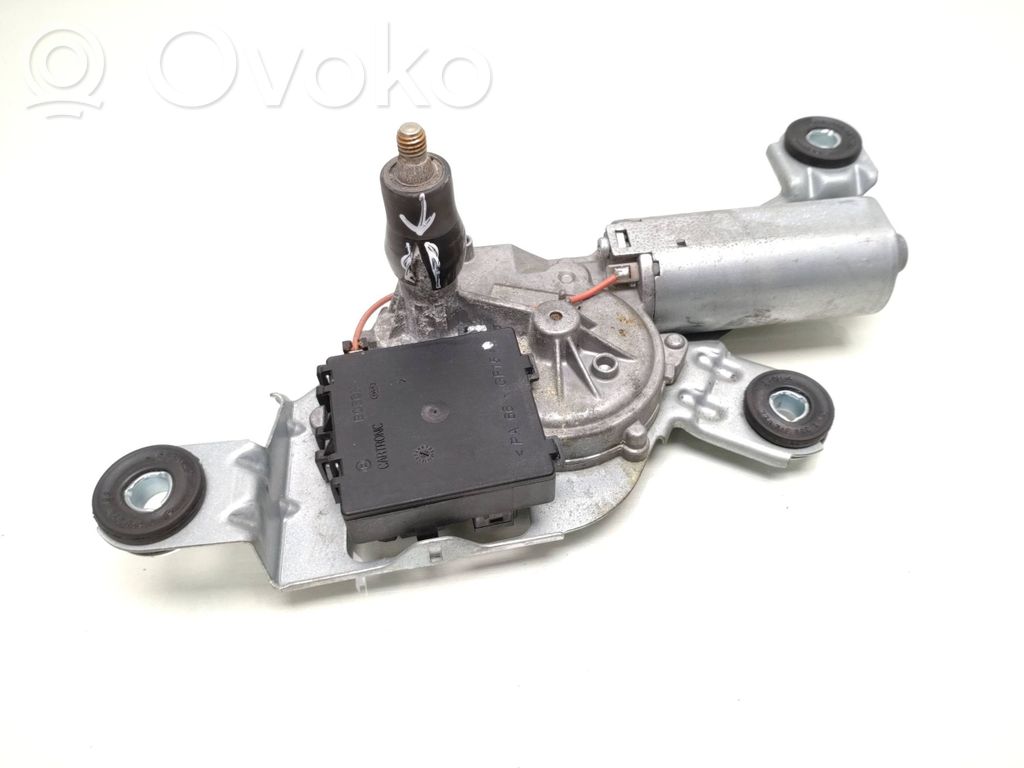 BMW X3 E83 Moteur d'essuie-glace arrière 