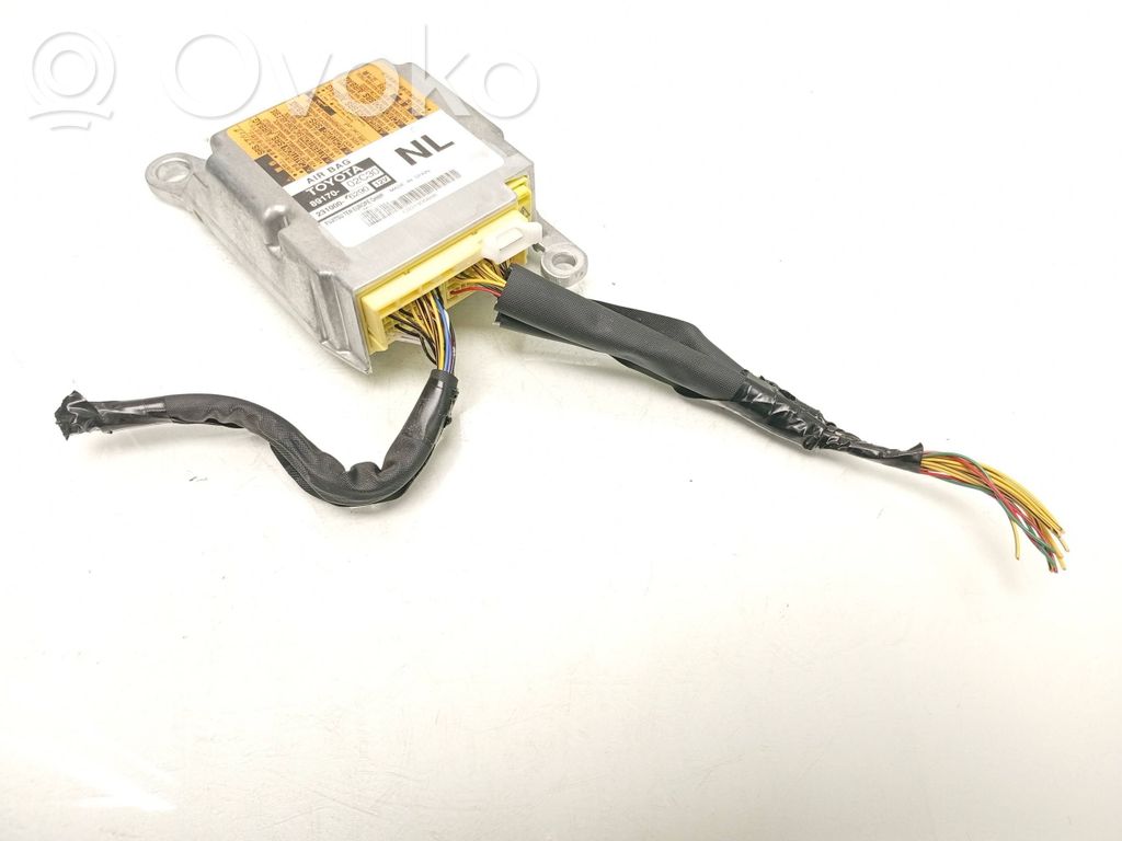 Toyota Auris E180 Airbag control unit/module 