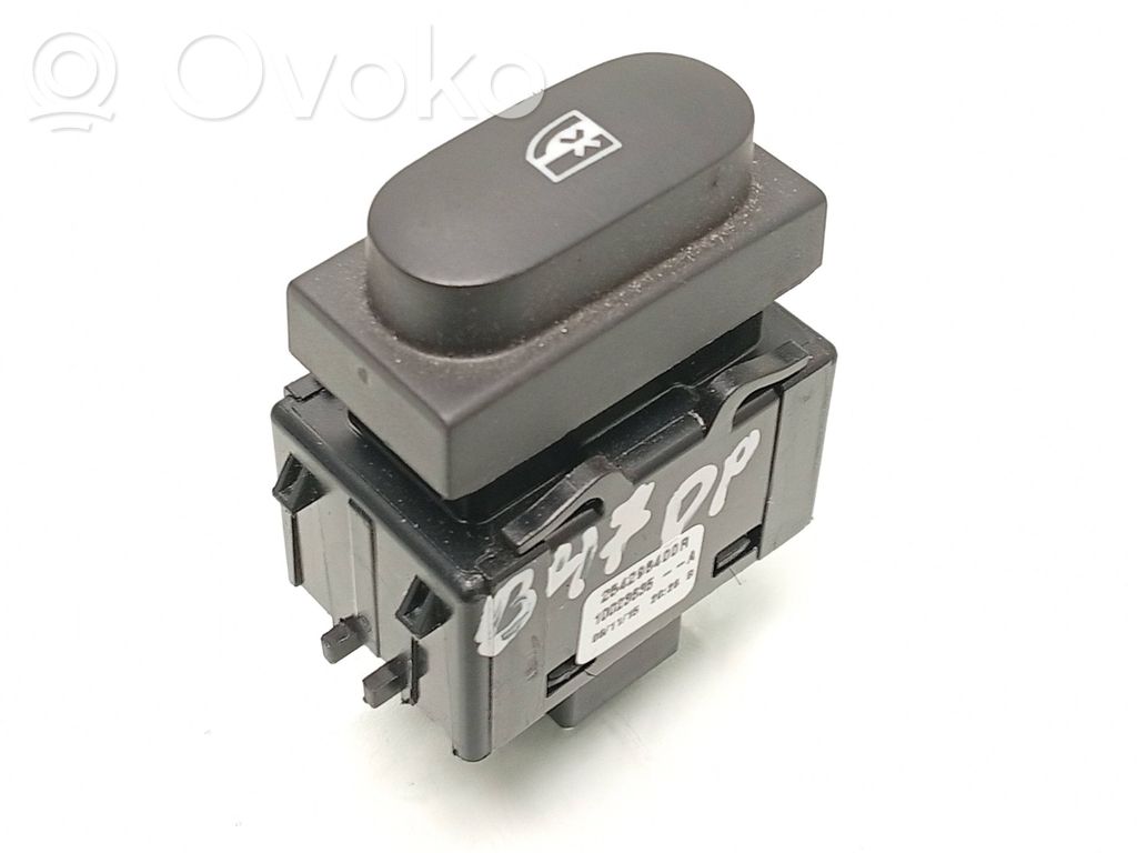 Renault Captur Electric window control switch 