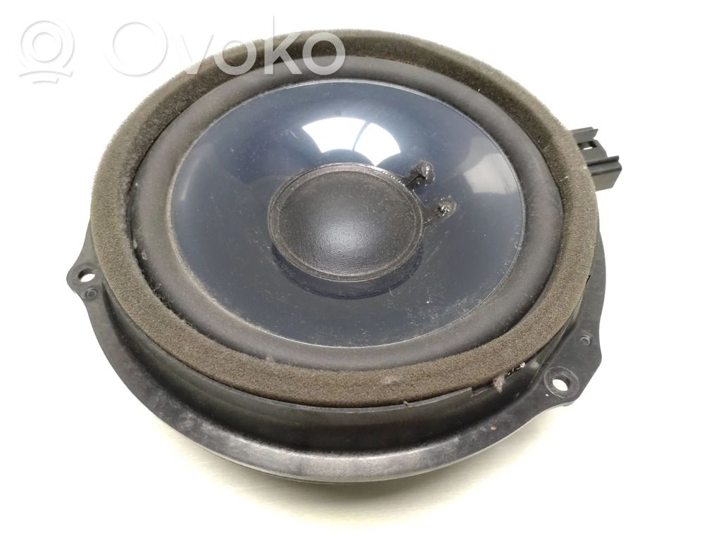 Ford Focus Rear door speaker 