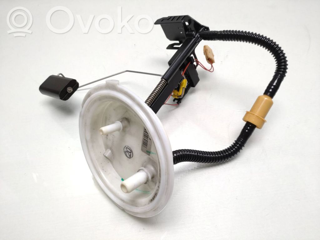 BMW 5 E60 E61 Fuel level sensor 