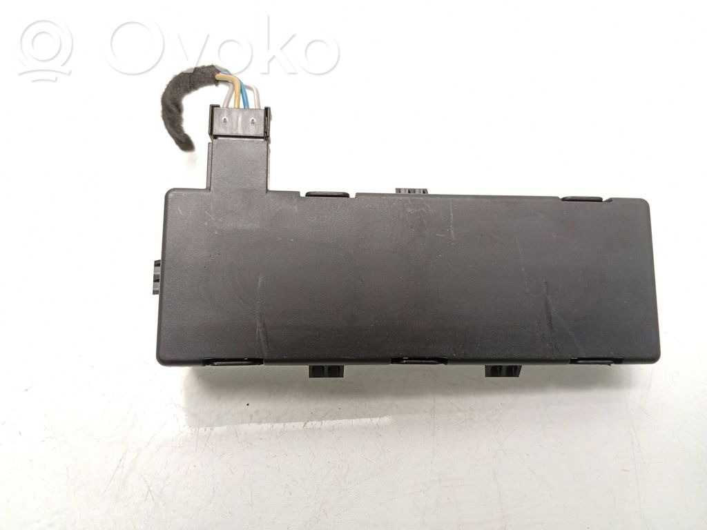 Opel Astra J Antenos stiprintuvas 