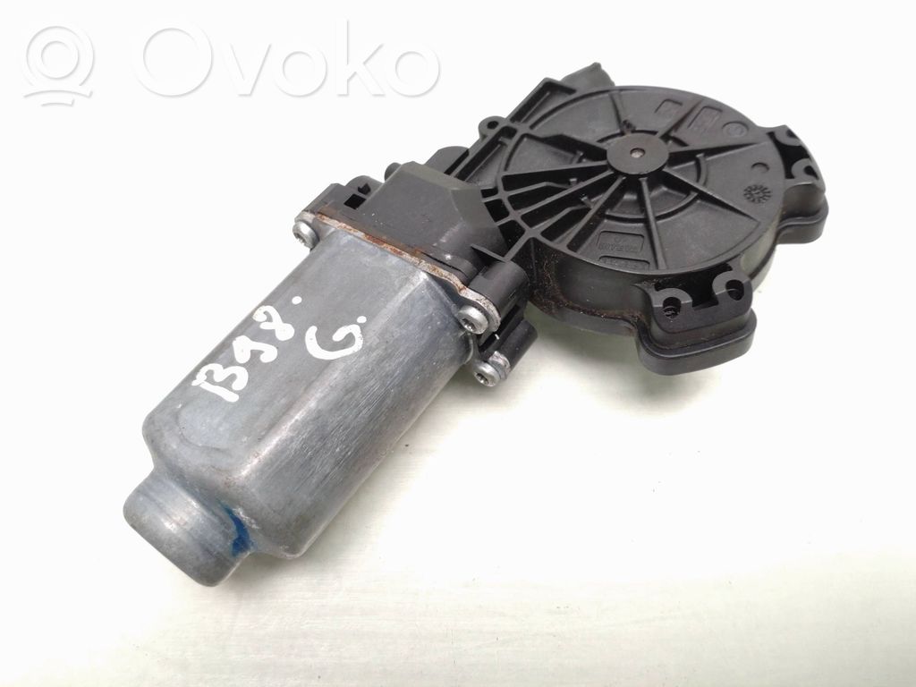 Nissan Qashqai+2 Silniczek podnoszenia szyby drzwi tylnych 