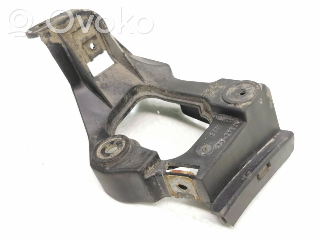 Audi A6 S6 C5 4B Front bumper mounting bracket 