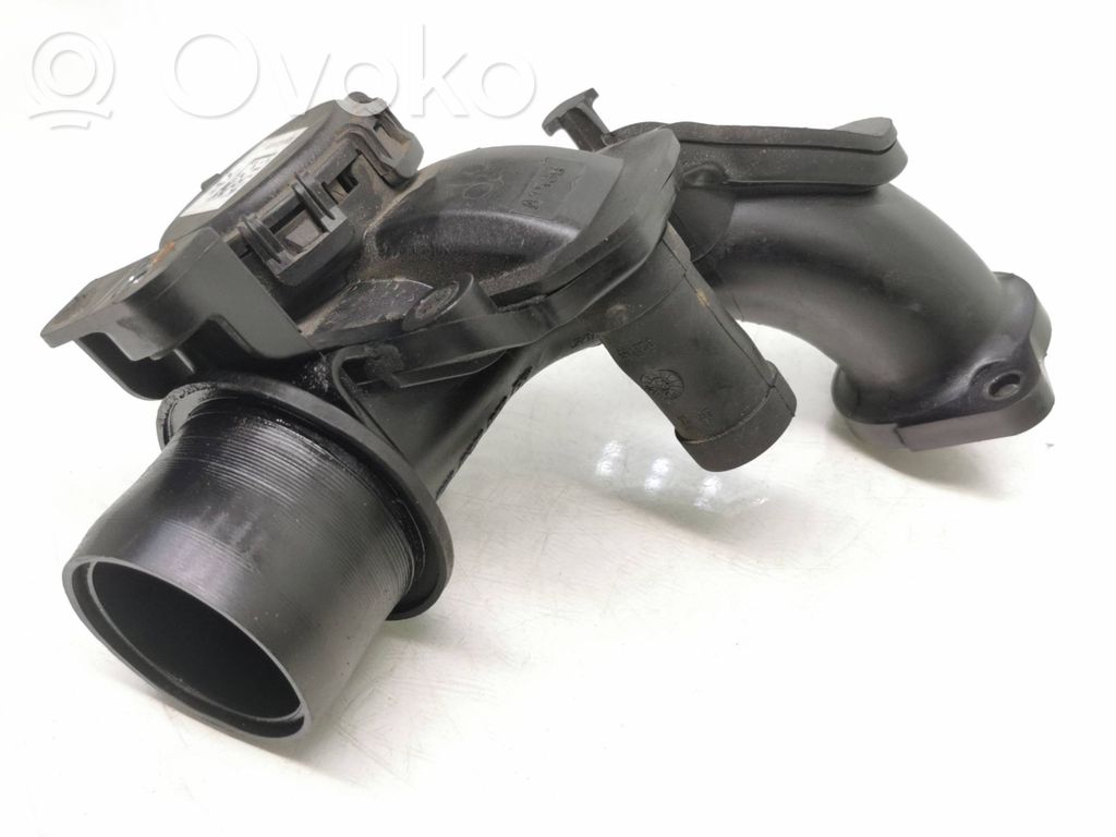 Nissan NV200 Intercooler hose/pipe 