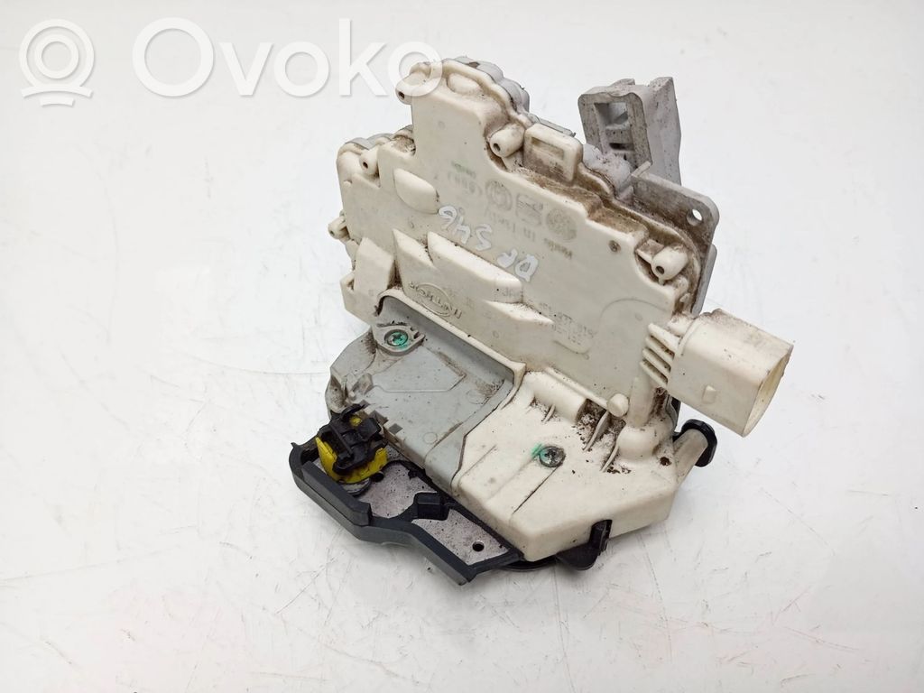 Audi A6 S6 C6 4F Front door lock 