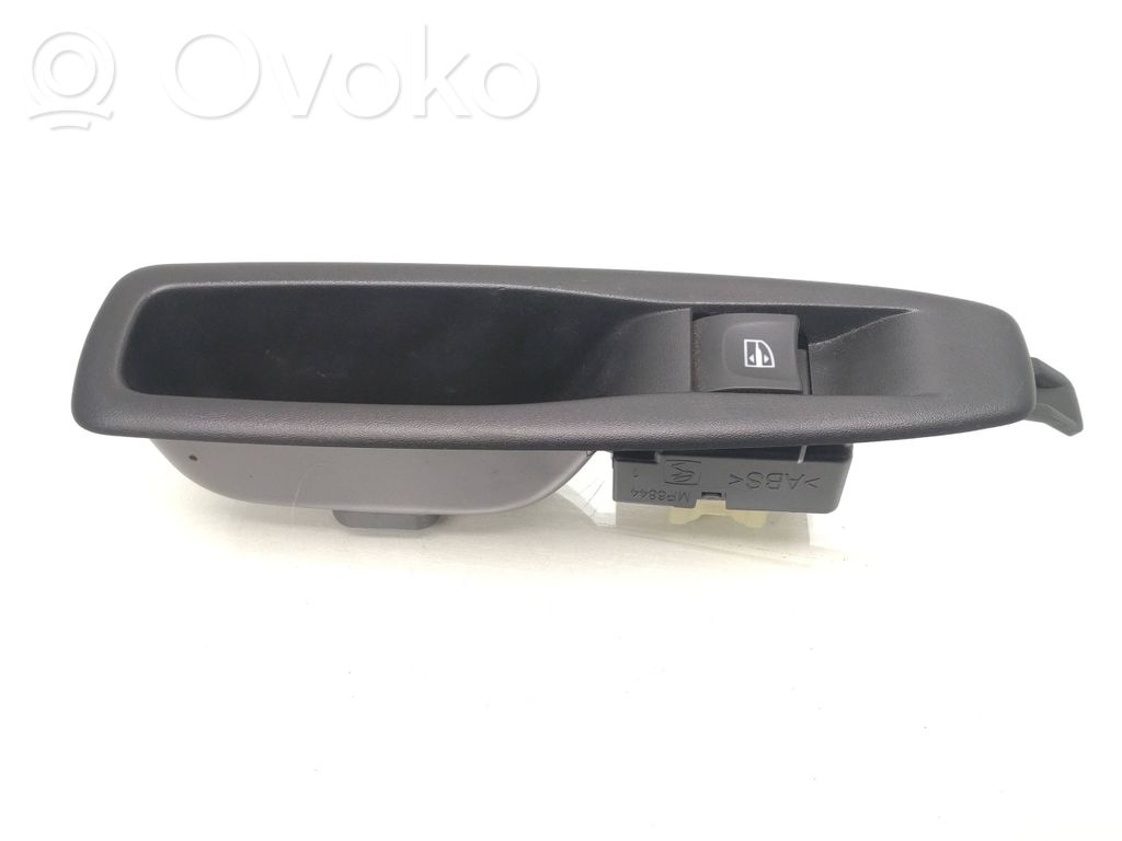 Renault Captur Electric window control switch 