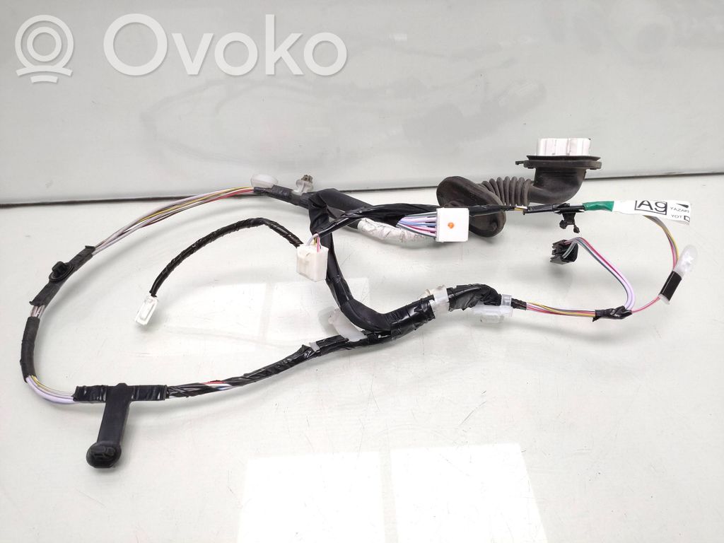 Toyota Auris E180 Cableado de puerta trasera 
