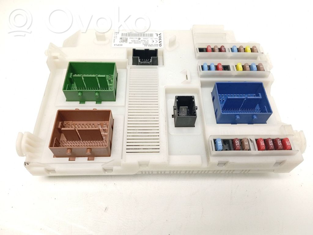 Volvo V60 Fuse module 
