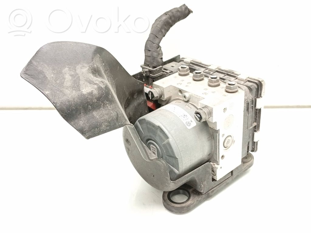 Volkswagen Golf VII ABS bloks 