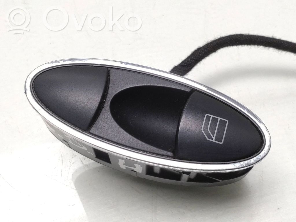 Mercedes-Benz E W211 Electric window control switch 