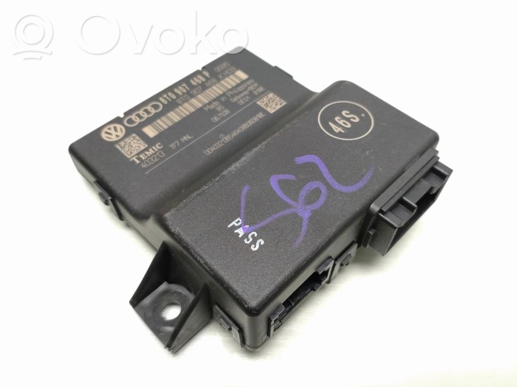 Audi A5 8T 8F Gateway control module 