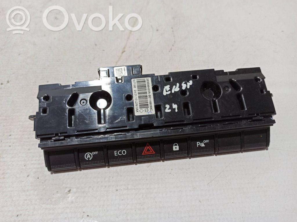 Renault Express Hazard light switch 