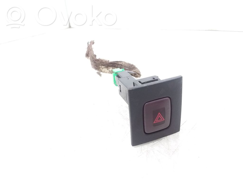 Volvo V70 Hazard light switch 