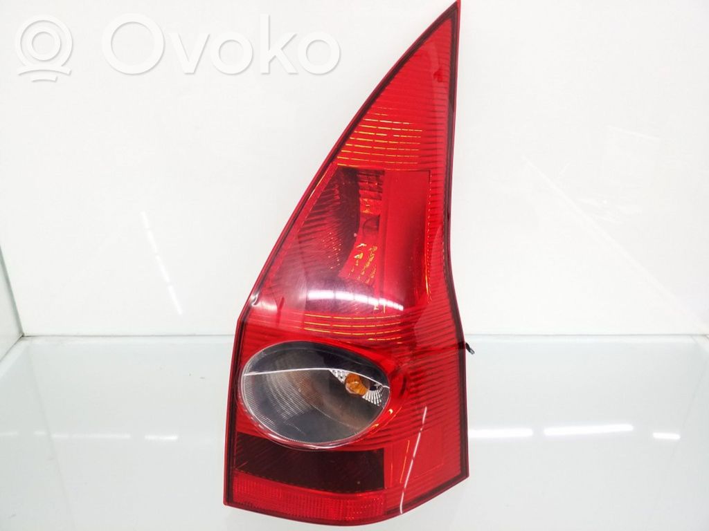 Renault Megane II Aizmugurējais lukturis virsbūvē 