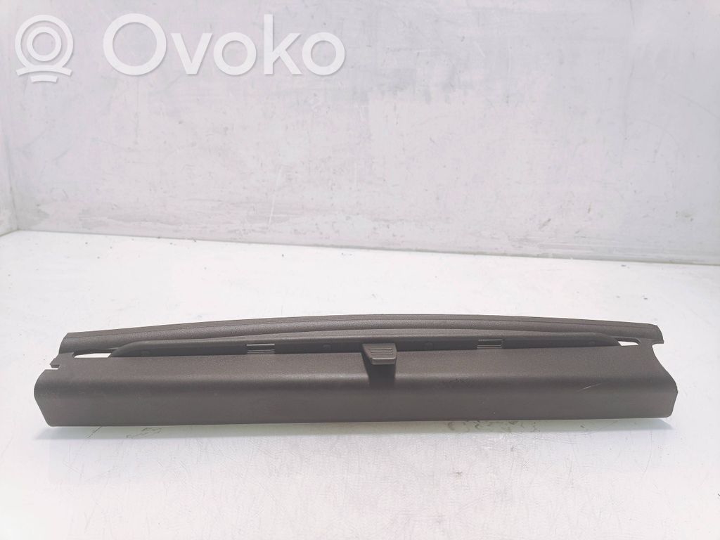 BMW 5 E60 E61 Aizmugurē logu aizkars 