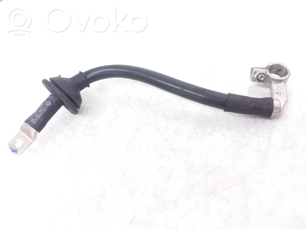 Volkswagen Touareg I Negative earth cable (battery) 