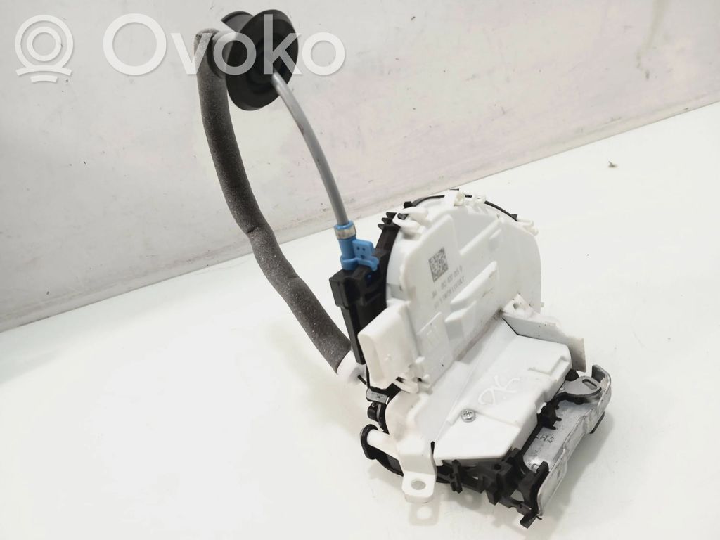 Audi Q2 - Front door lock 