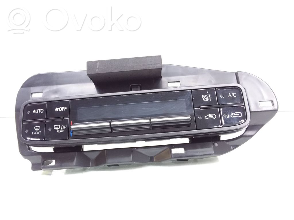Toyota Auris E180 Climate control unit 