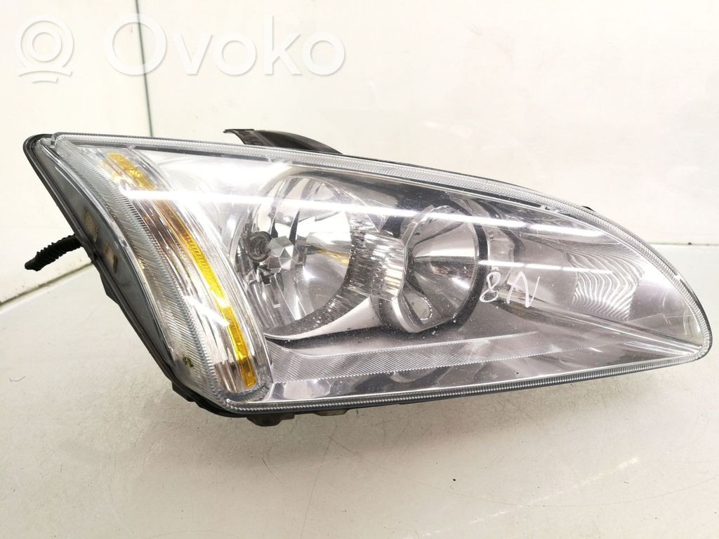 Ford Focus Scheinwerfer 