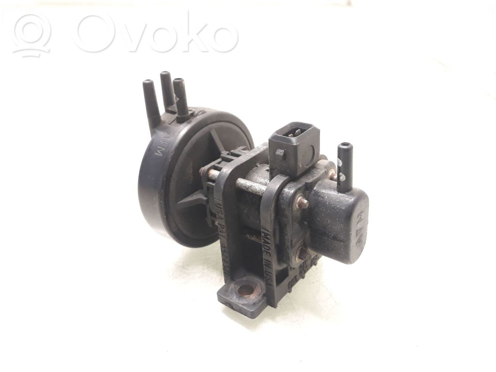 Audi 100 S4 C4 Solenoidinis vožtuvas 