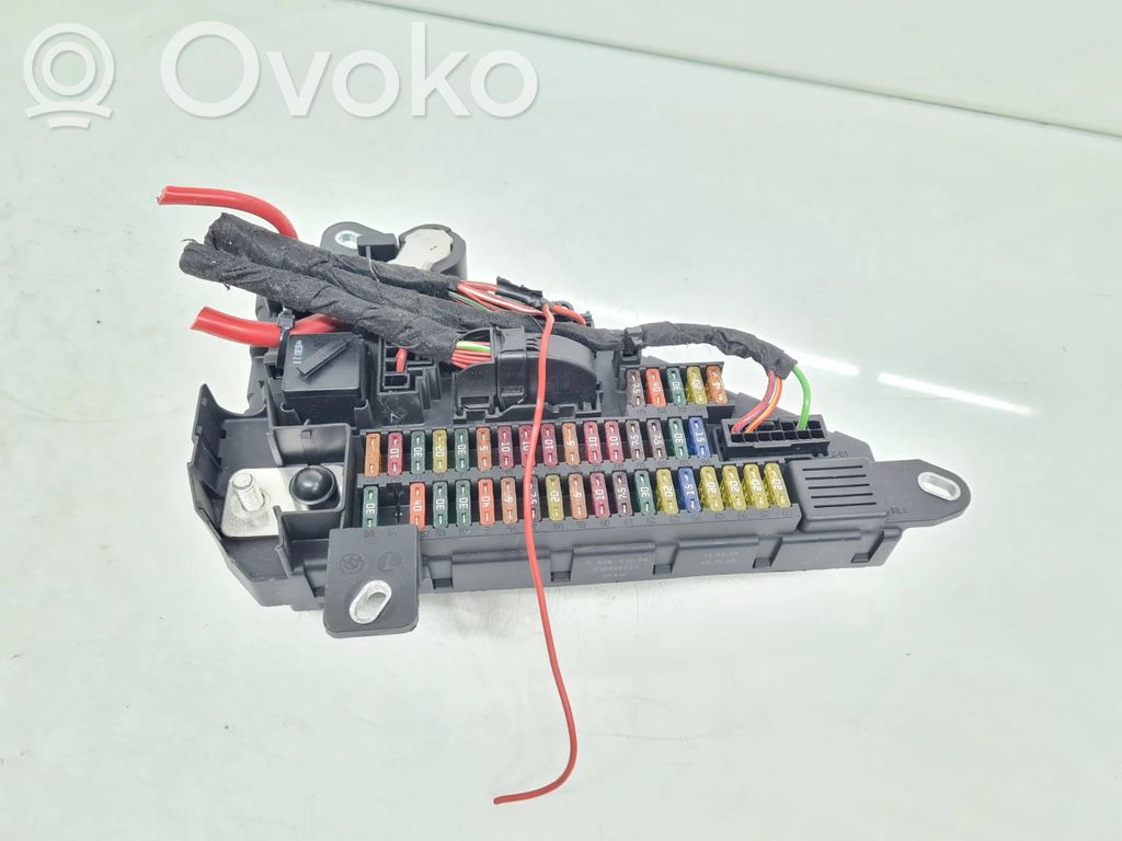 BMW 5 E60 E61 Fuse module 