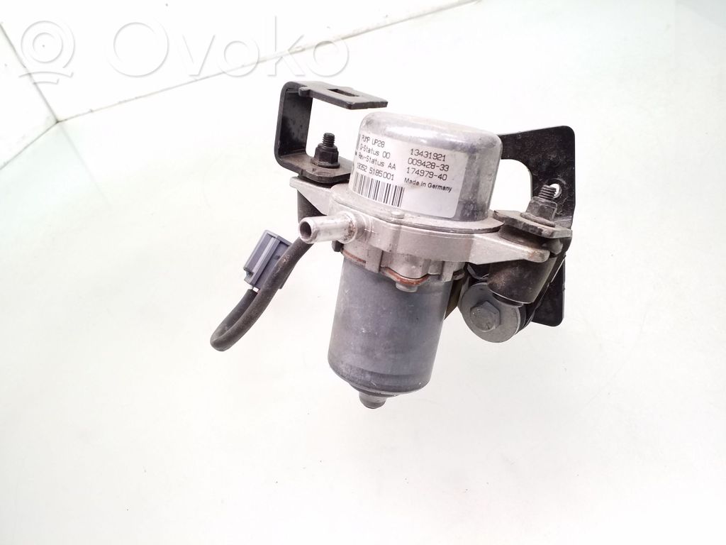 Opel Corsa E Vacuum pump 