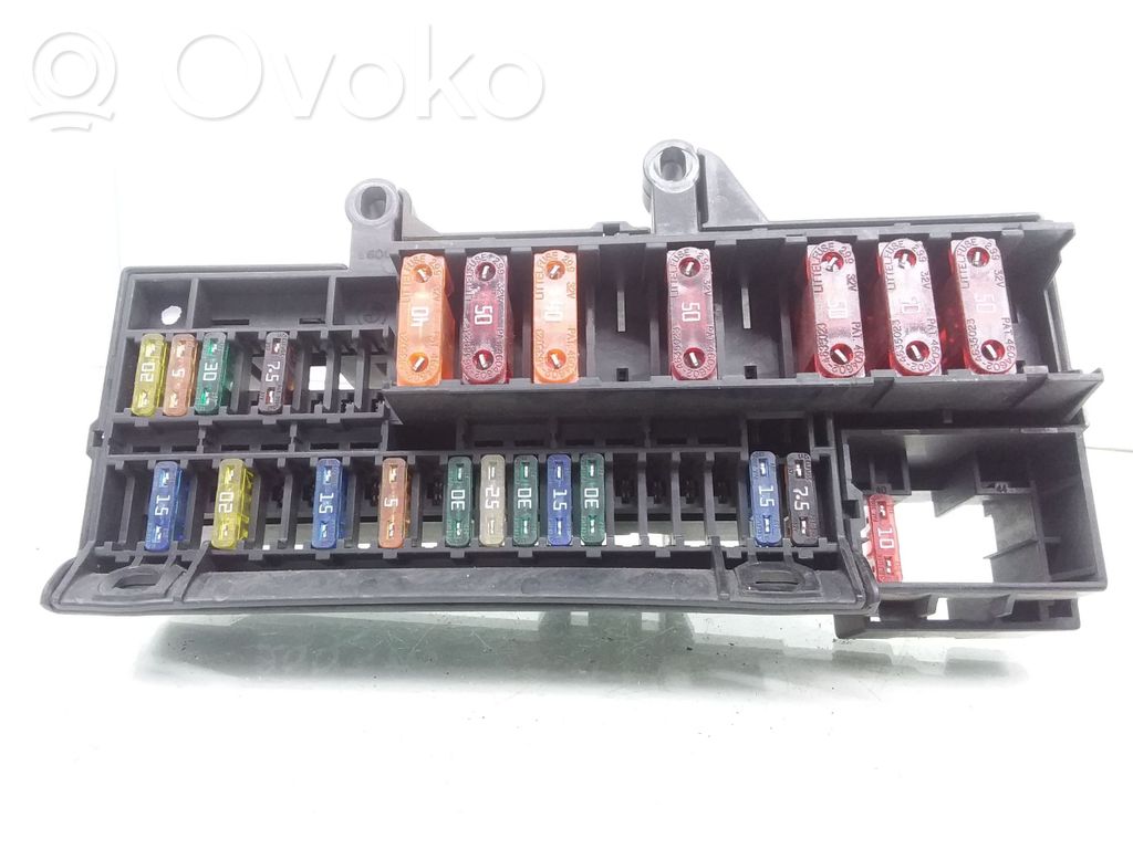 BMW 7 E65 E66 Fuse module 