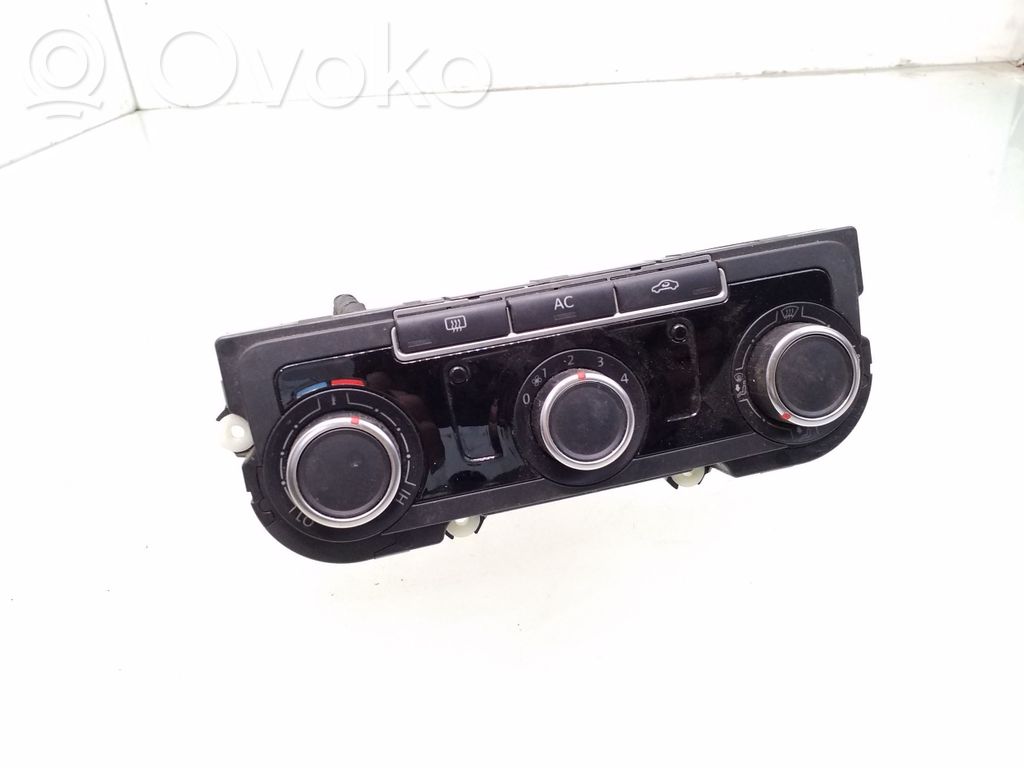 Volkswagen Golf VI Climate control unit 